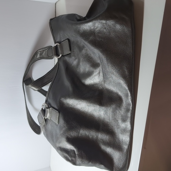 Enzo Angiolini Silver Shoulder Bag - Picture 4 of 10